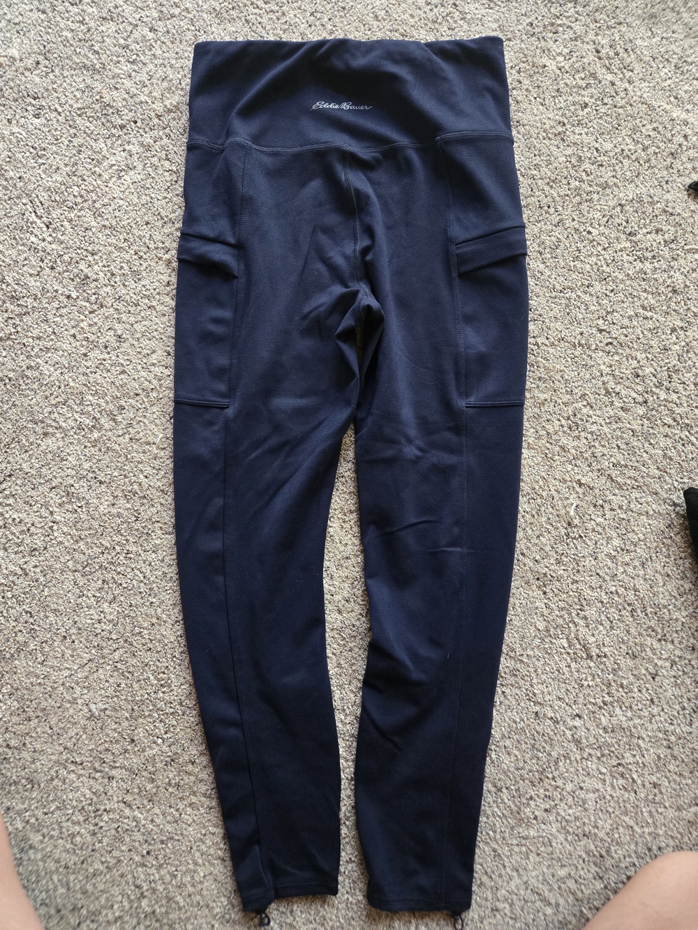 Eddie Bauer High-Waist Cargo Leggings